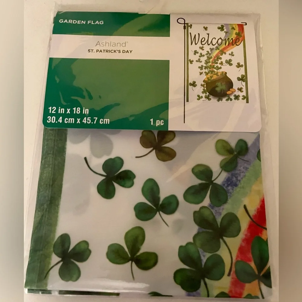 🌈 NWT- Garden Flag, Welcome, St. Patrick’s Day Flag, Spring, Rainbow,Pot of Gold